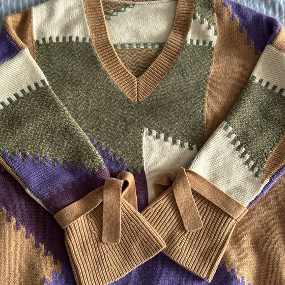 Two piece set (sweater + white pants) - Picture 4 of 9